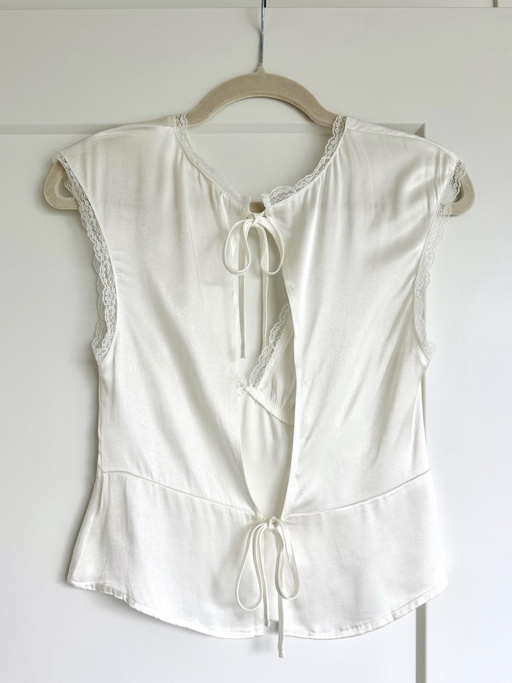 VINTAGE LOVER TIE BACK TOP WHITE - Picture 6 of 7
